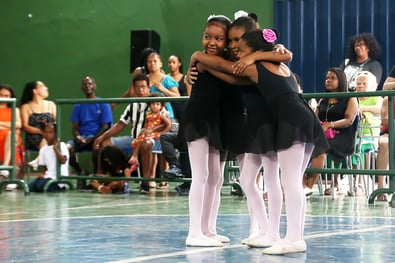 2025_11_22_Inst Unimed_Encerramento Escola de Artes_0169_Foto Élcio Paraíso_Bendita Conteúdo-jpg