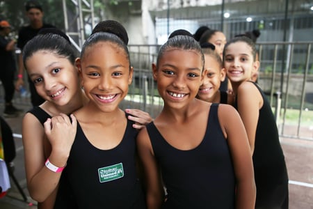 8-3-3_ProgramaSociocultural-jpg