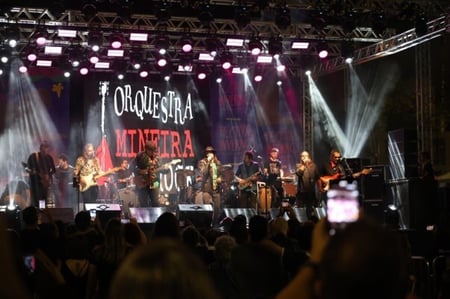 Festival 7 lagoas - orquestra rock