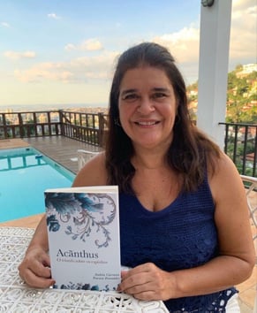 Foto_Dra_Andrea_livro