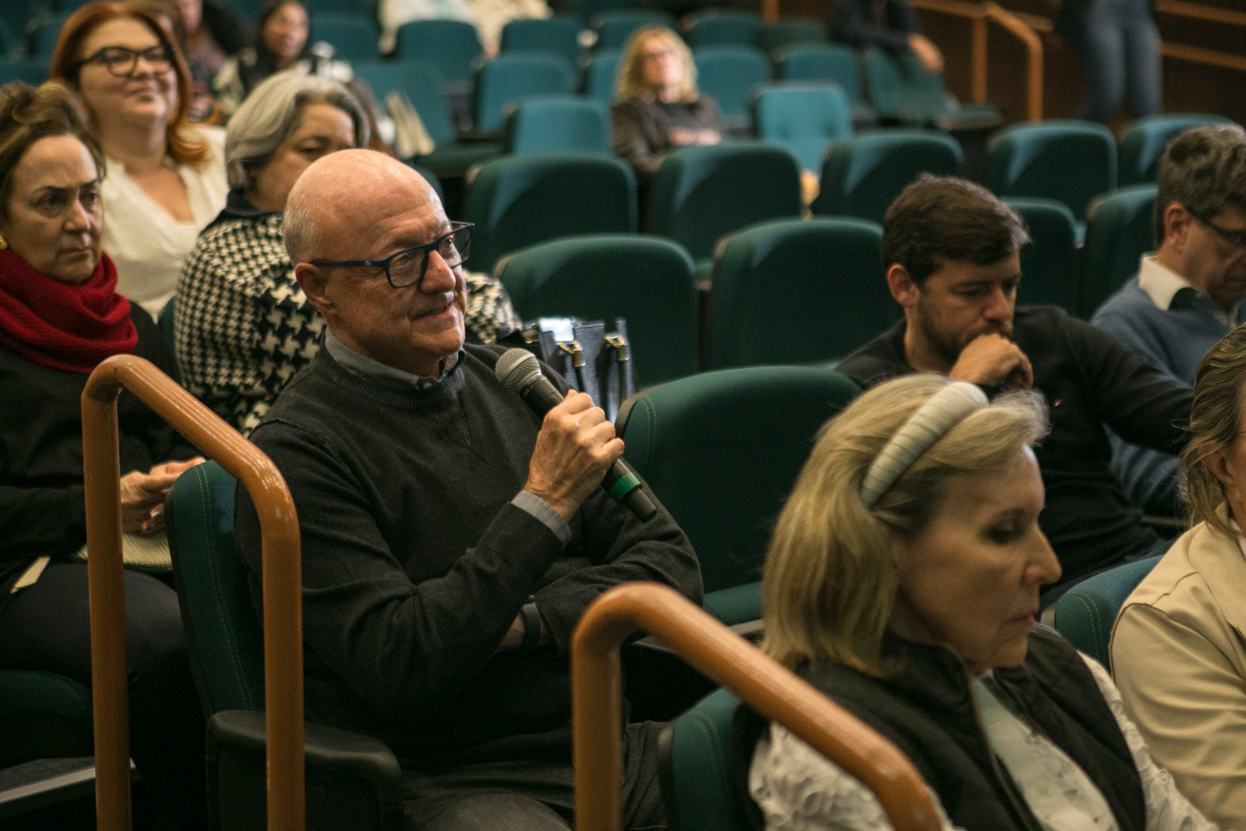 95_cicloDebates_palestra1_0950