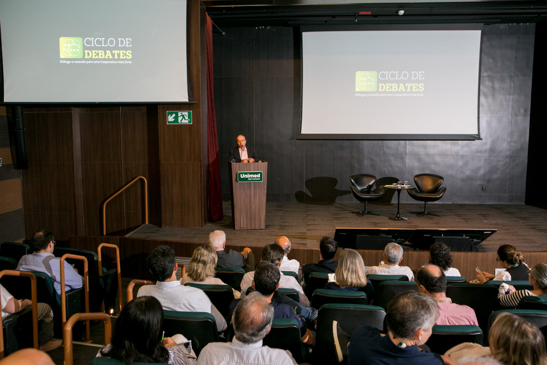 27_cicloDeDebates_out251016