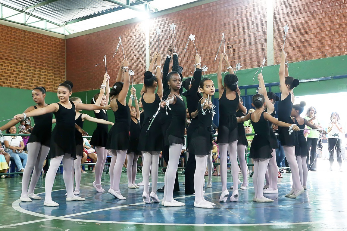 2025_11_22_Inst Unimed_Encerramento Escola de Artes_0192_Foto Élcio Paraíso_Bendita Conteúdo