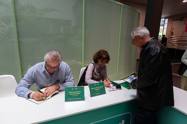 Encontro de Cooperados 2025 - Assinatura Livros